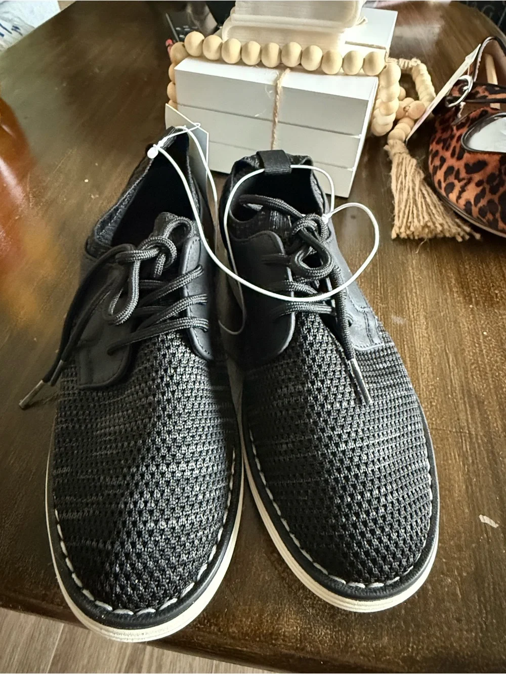 Cat & Jack Black Knit Lace-Up Oxfords size 13